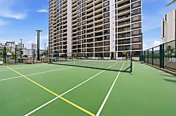 Waikiki Banyan 6th Floor Unit