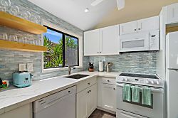 Sealodge Top Floor Ocean View Condo Princeville