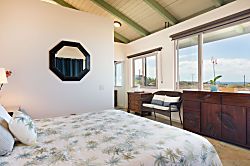 Aloha Awaits at the Southern Belle of Miloli'i