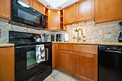 Kamaole Sands Condo #1-106