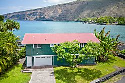 Kaikanani Oceanfront Retreat
