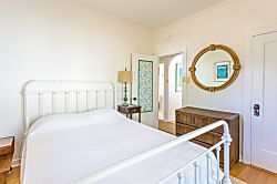 Garden Cottage Retreat