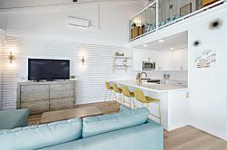 Direct Oceanfront Penthouse
