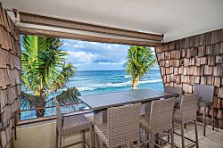 Oceanfront views in paradise