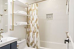 Oceanfront views in paradise