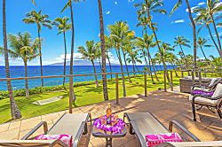 Oceanfront Oasis in Lahaina - Terrace/patio