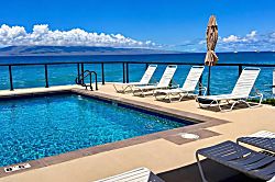 Oceanfront Oasis in Lahaina - Pool
