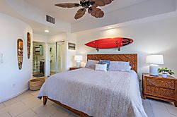 Beach Villas at Kahaluu "Surf and Swim" Condo