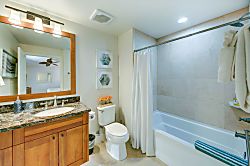 Pili Mai Resort 14-J - The Peacock Suite