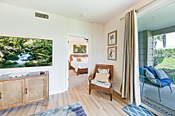 Pili Mai Resort 14-J - The Peacock Suite