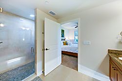 Pili Mai Resort 14-J - The Peacock Suite