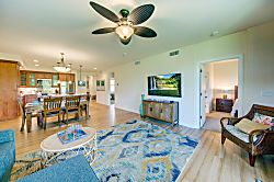 Pili Mai Resort 14-J - The Peacock Suite