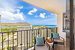 Waikiki Banyan 29th Floor