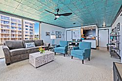 Valley Isle Resort #804