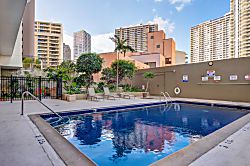 Waikiki Condo 18th Floor Studio