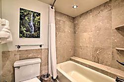 Oceanfront Kaanapali Resort Oasis