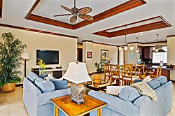 Waiulaula Villa J201