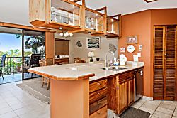 Kahaluu Bay Villas #102