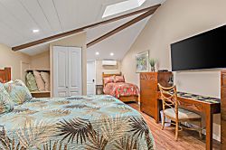 Kanaloa at Kona, Condo 2204