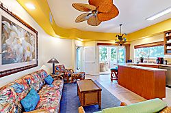Kahaluu Beach Villas 1-203