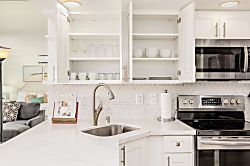 Ilikai Hotel Ocean-Marina View Condo 9th Floor