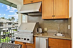 Kolea 11C - Your private lanai features a fully equipped outdoor kitchen with a premium grill, sink, a