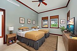 Kolea 11C - Unwind in your serene twin bedroom with coastal charm, tropical breezes, and modern comfor