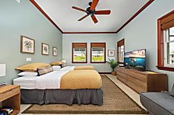 Kolea 11C - Wake up to tropical views through charming wood-trimmed windows and unwind in a spacious r