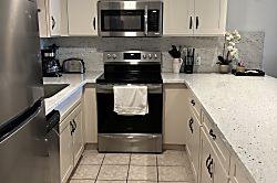 Kamaole Sands Building Three