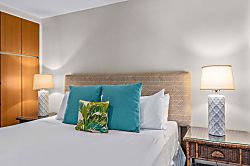 Hale Hui Kai 208 - Room