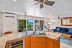 Hale Hui Kai 208 - Interior