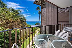 Hale Hui Kai 208 - Property grounds