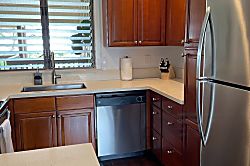 Lae Nani Beachfront Condo Top Floor Unit