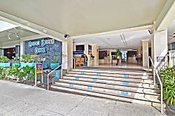 Waikiki Grand Studio with Diamond Head Views
