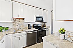 Menehune Shores 421