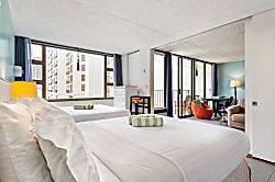 Waikiki Banyan 1 Bedroom Condo 