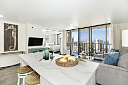 Waikiki Banyan #2412-T2