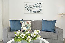 Waikiki Banyan #2412-T2