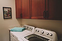 Kihei's Hidden Gem - Laundry room