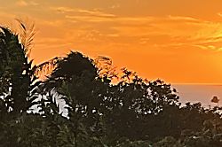 Kihei's Hidden Gem - Sunset view from upper lanai