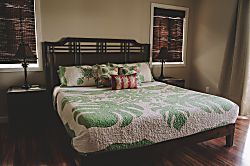 Kihei's Hidden Gem - Master suite #2, on lower floor