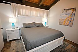 Papakea Resort Penthouse 1