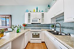 Waikiki Banyan Tower 1, Unit 37