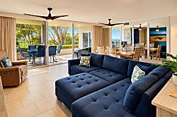 Royal Mauian 3bd Condo - Living area