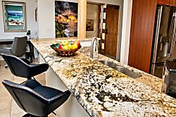 Royal Mauian 3bd Condo - Dining
