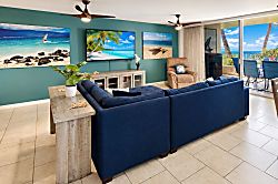 Royal Mauian 3bd Condo - Living area