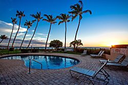 Kihei Beach Fourth Floor Condo - Pool