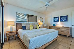 Kihei Beach Fourth Floor Condo - Room