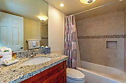 Kihei Beach Fourth Floor Condo - Bathroom