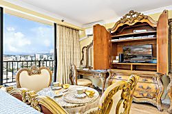 Royal Garden at Waikiki Studio 159